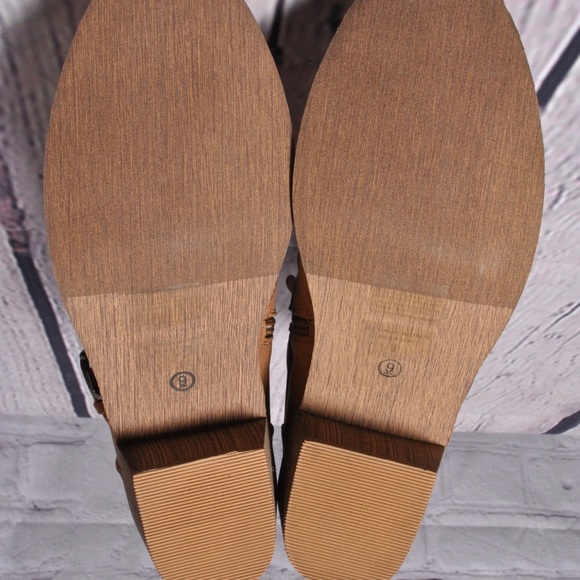 Tiara “ Strapped Bootie Boots Size 9 - Picture 6 of 8